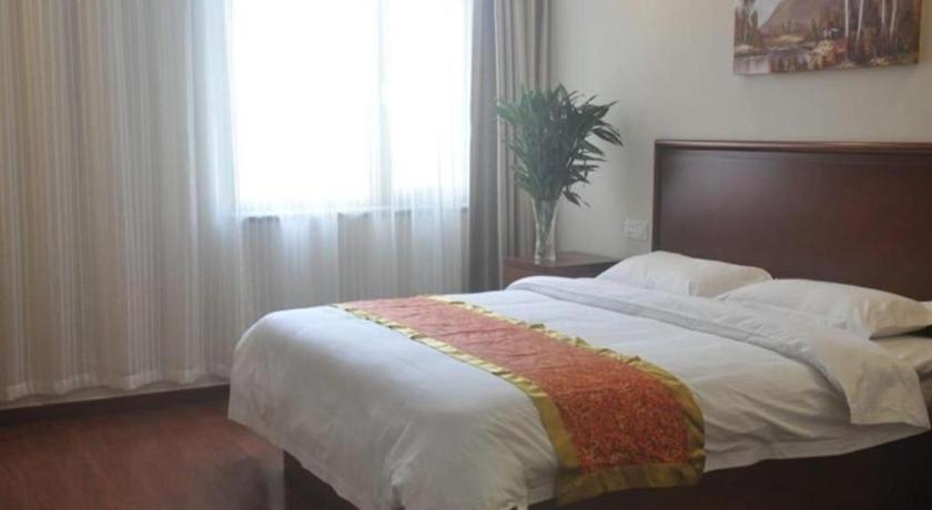 Greentree Inn Linyi Feixian Jianshe Road Express Hotel Eksteriør bilde