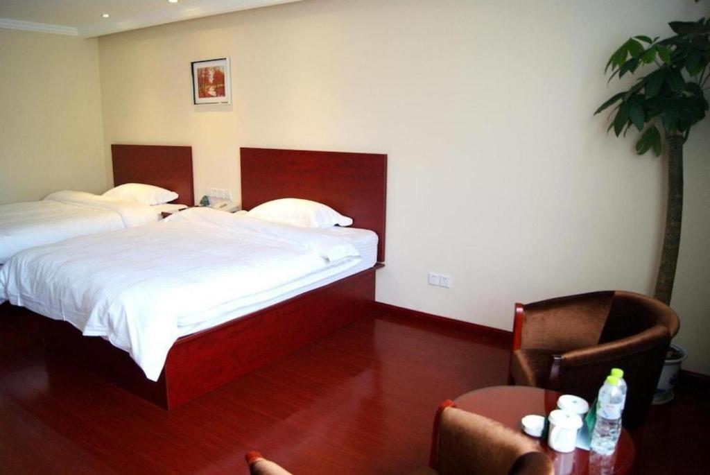 Greentree Inn Linyi Feixian Jianshe Road Express Hotel Eksteriør bilde