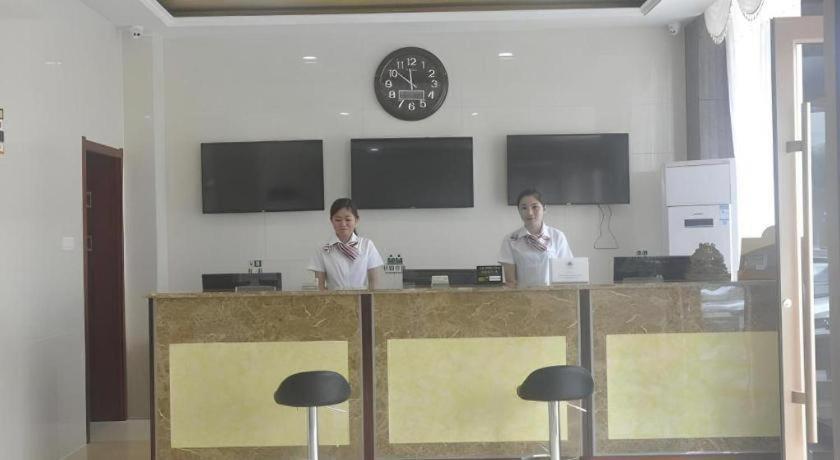 Greentree Inn Linyi Feixian Jianshe Road Express Hotel Eksteriør bilde